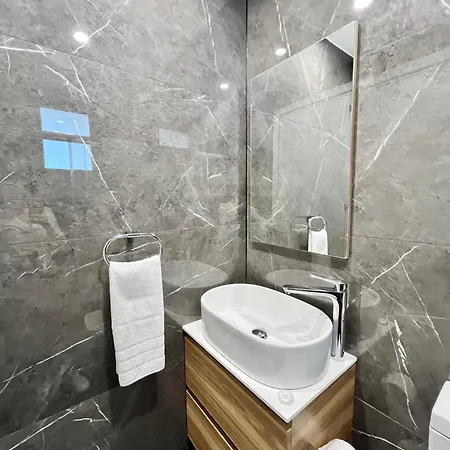 Anna Sea View Maisonette 301